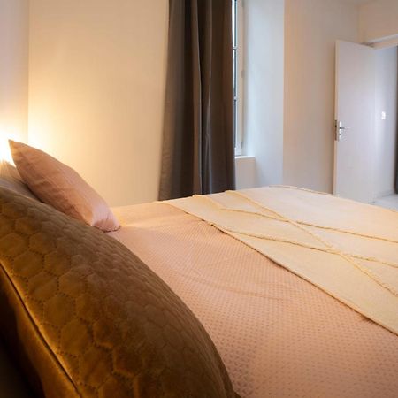 Le Nid 3 Etoiles Wifi, Netflix, Disney, Coeur De Bastide Villefranche-de-Rouergue Εξωτερικό φωτογραφία